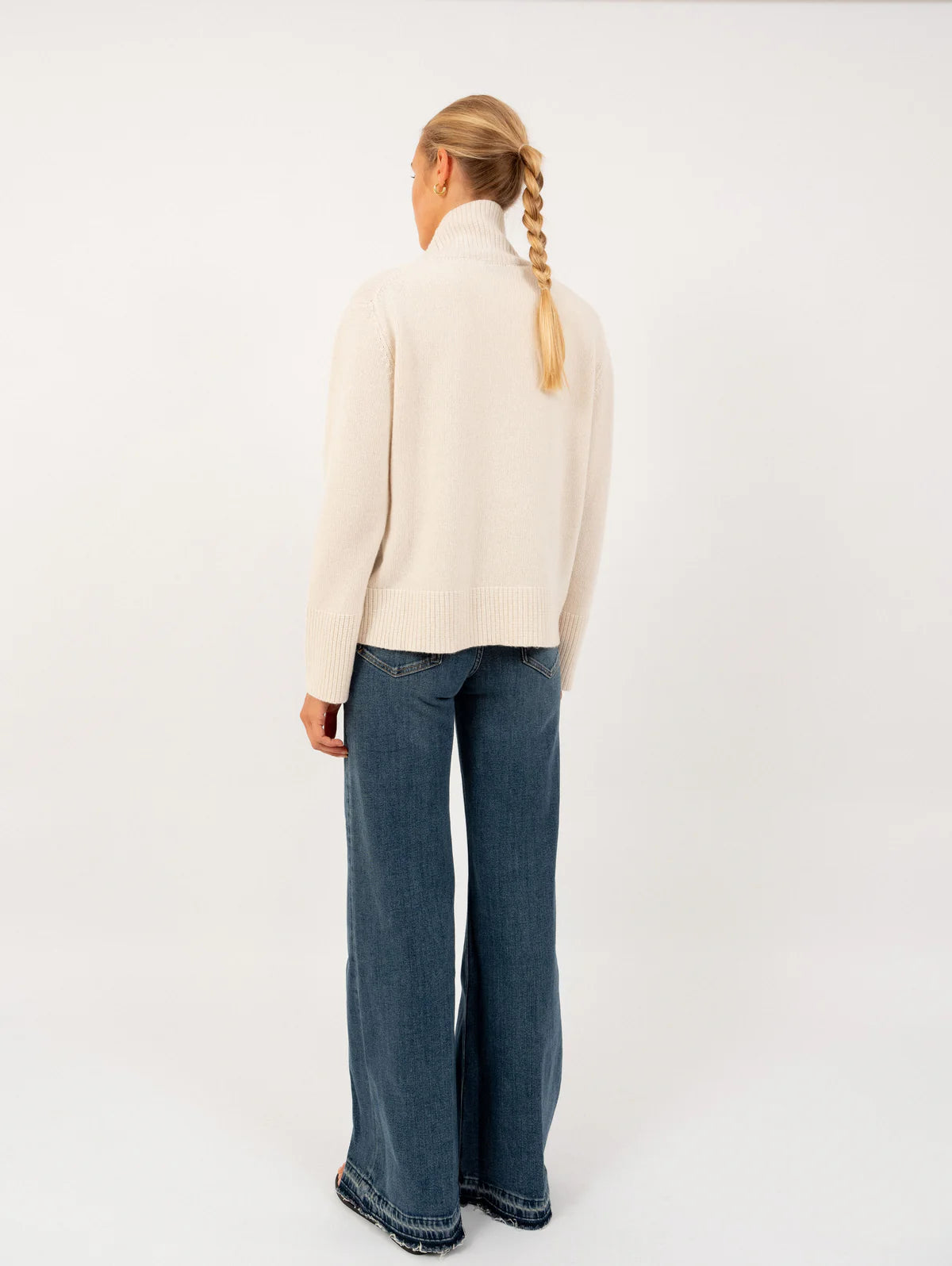 Anna v. Berg Anemone Sweater in Vanilla