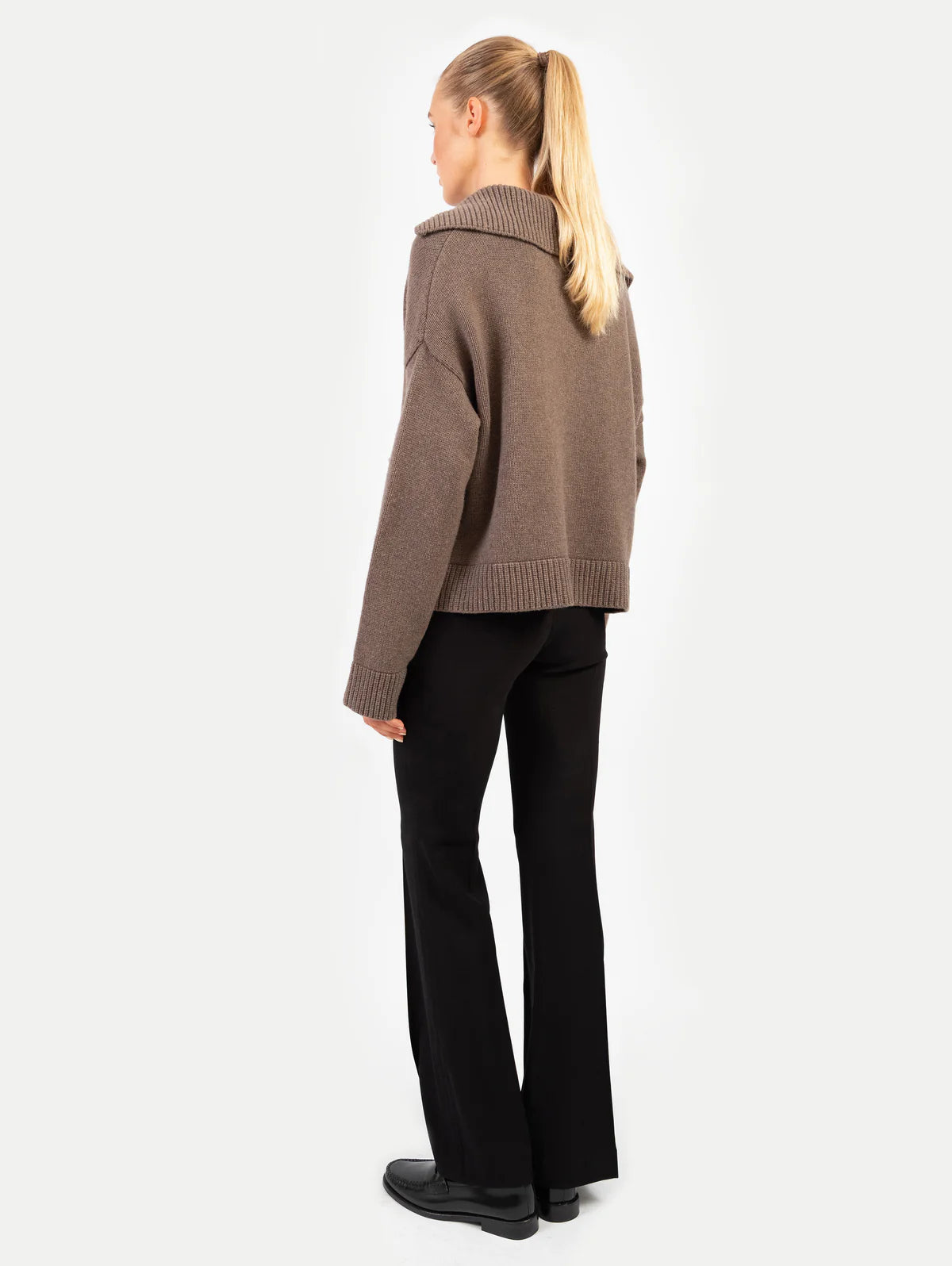 Anna v. Berg Valentine Sweater in Nougat