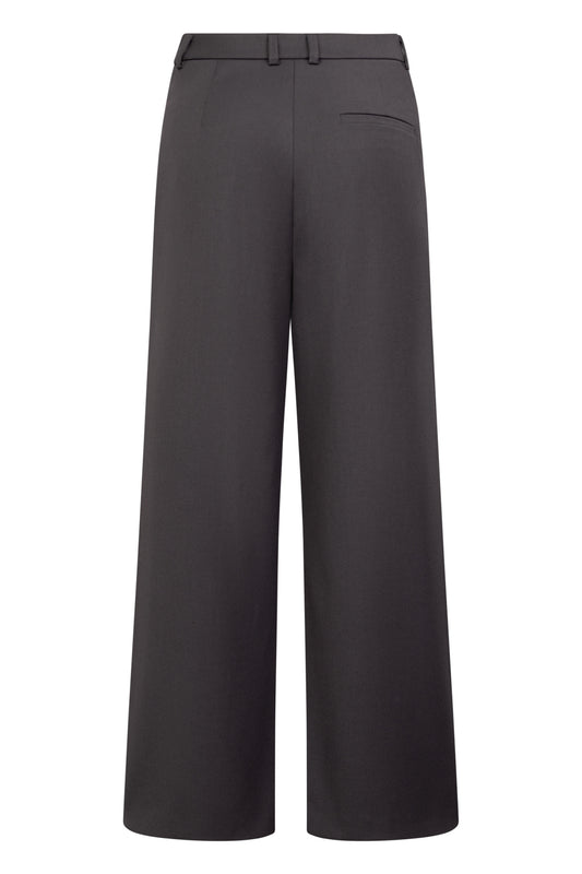 Seductive Amalya in Brown Grey