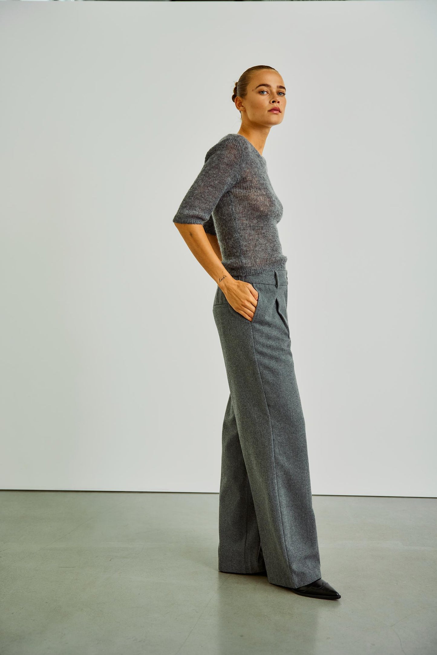 With Black Axelle Pullover in Anthrazit
