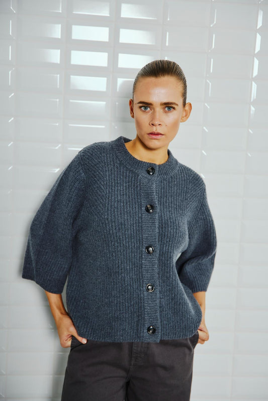 With Black Vivianna Strickjacke in Dark Grey