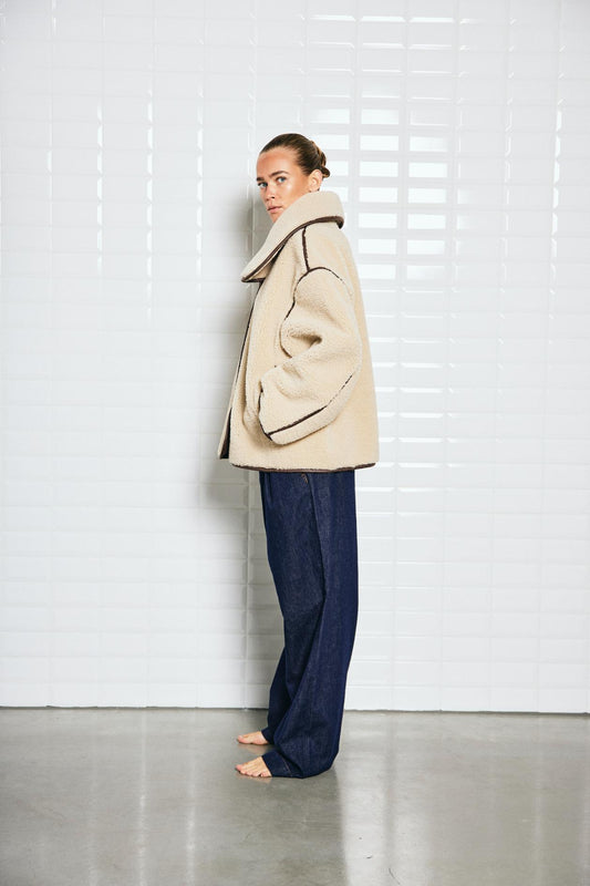 With Black Dajana Teddyjacke