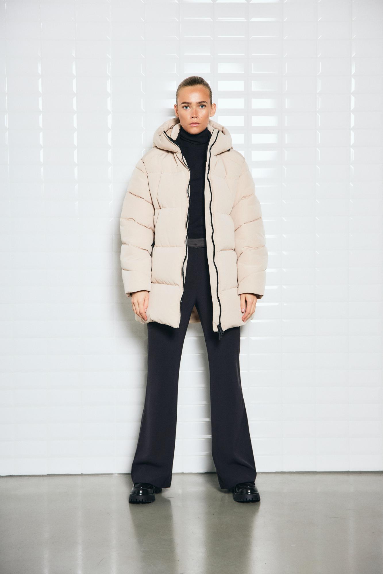 With Black Glorian 3/4 Puffer Coat in Frosted Almond