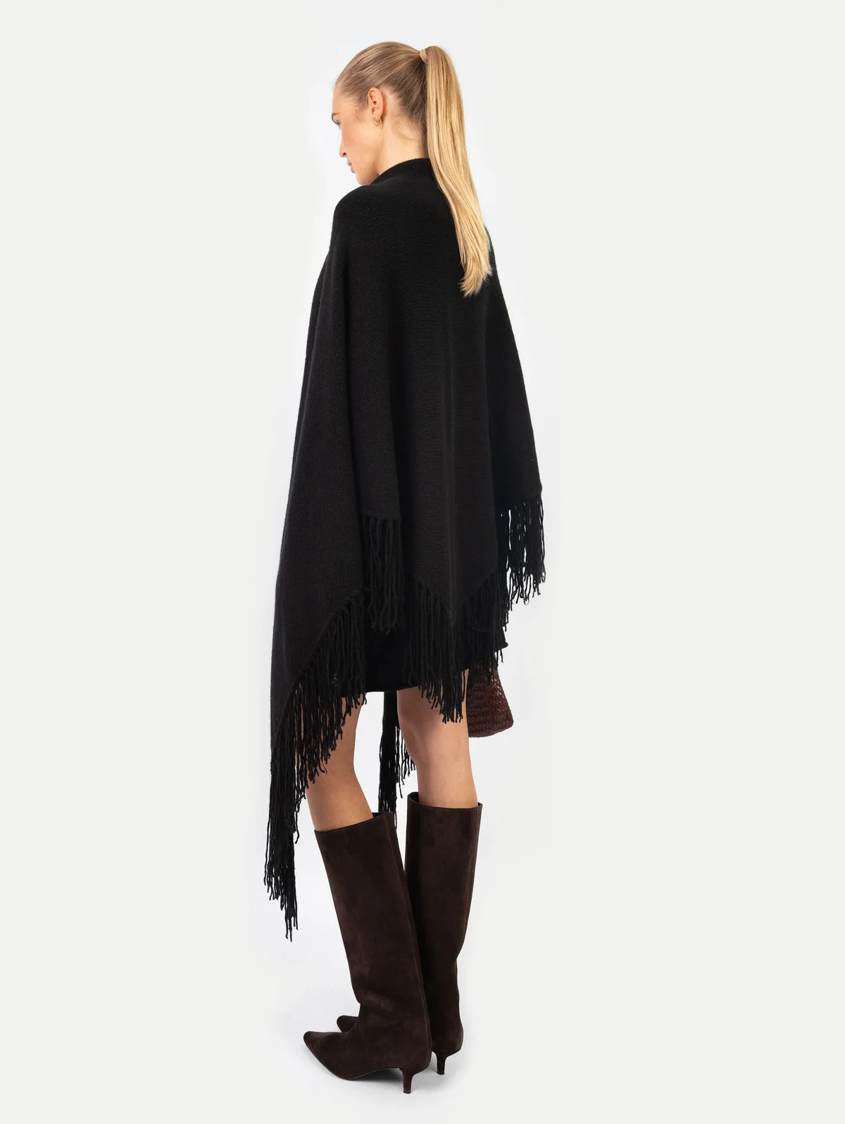 Anna v Berg Laura Poncho in Black Sesam