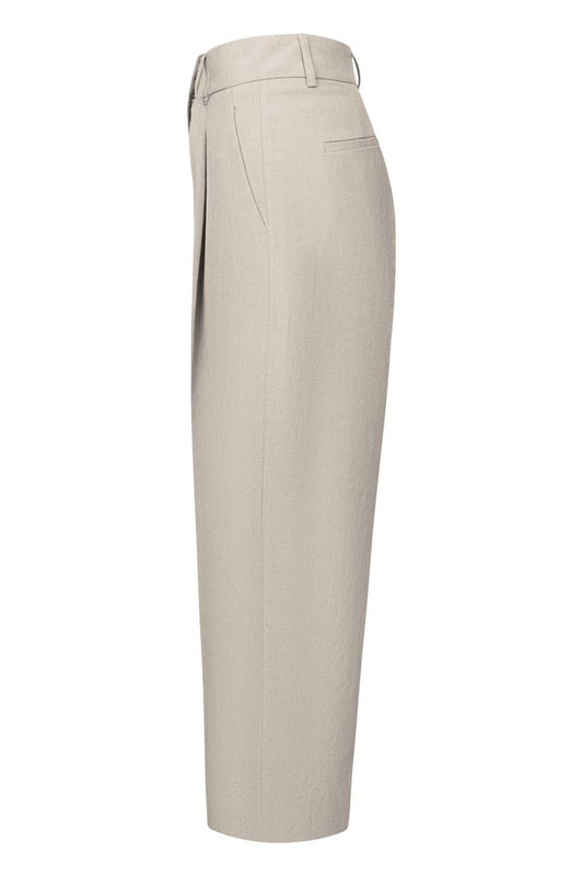 Seductive Sloanne Quarz