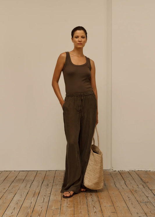 Club L' Avenir Sopmmer Hose Chocolate