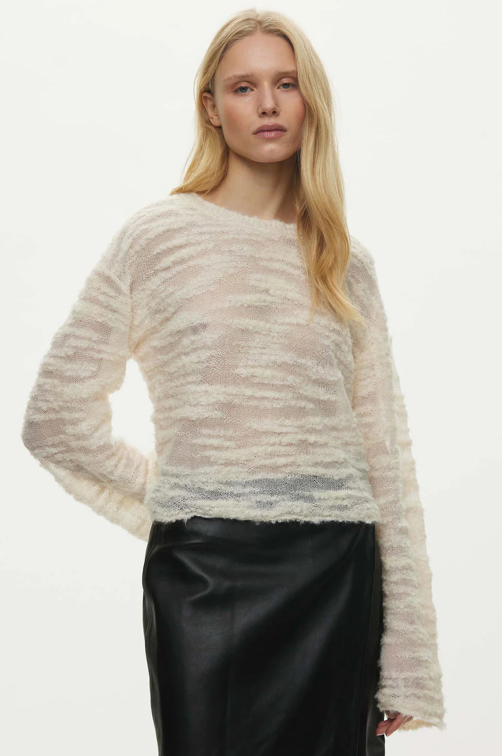 Oval Square Seta Pullover in Offwhite