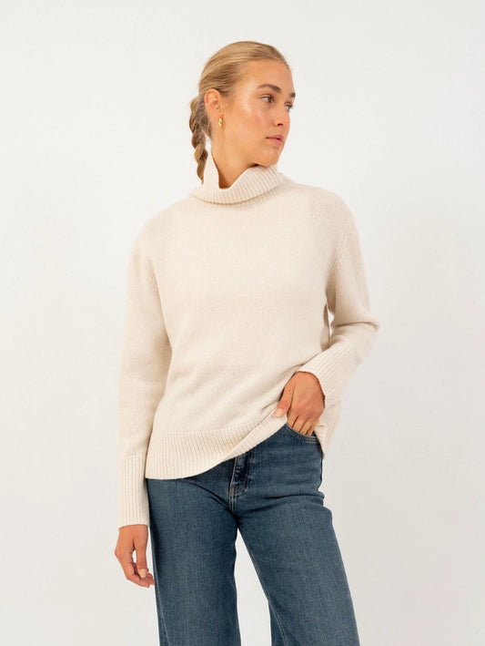 Anna v. Berg Anemone Sweater in Vanilla