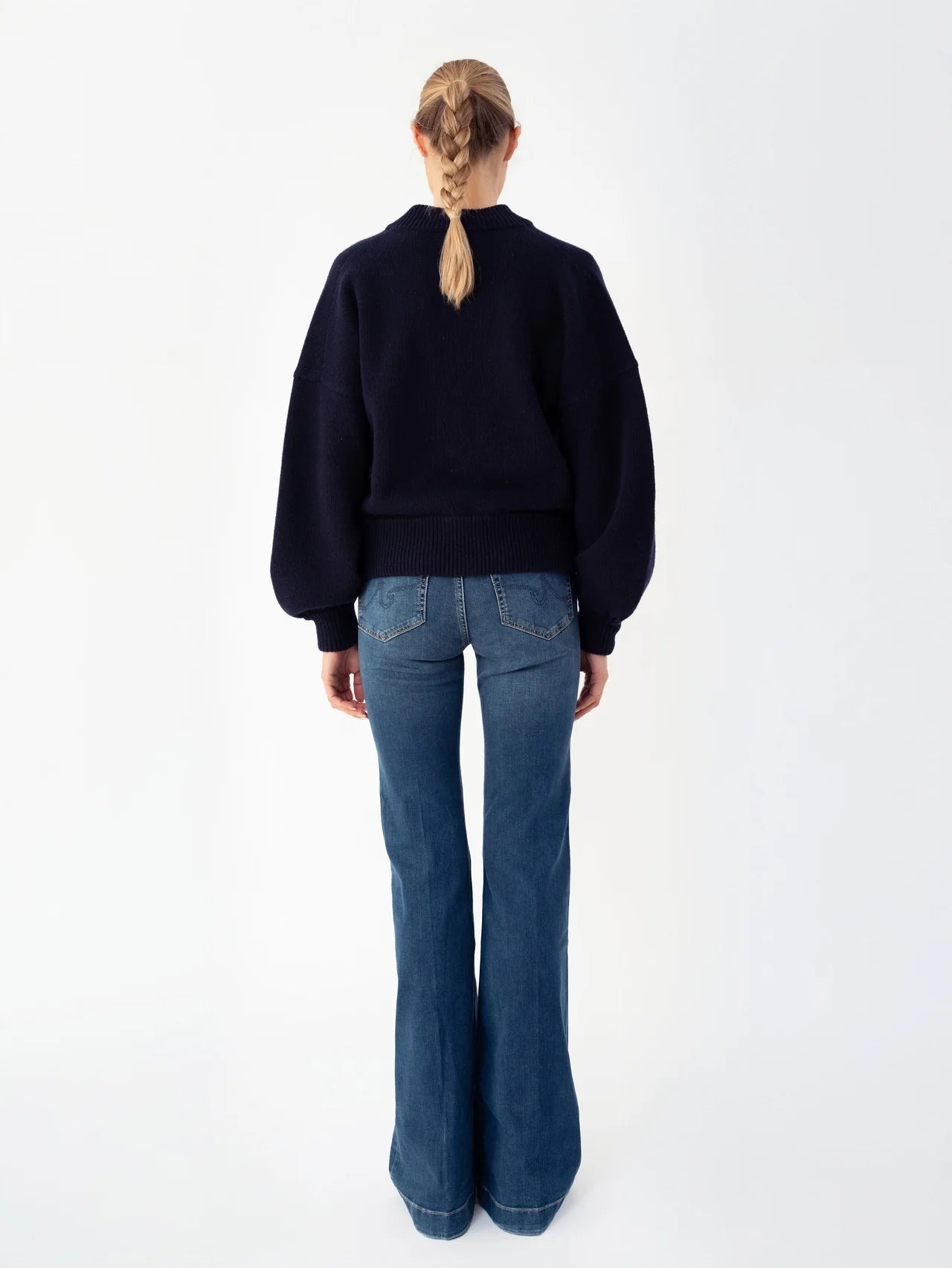 Anna v. Berg Augusta in Deep Blue
