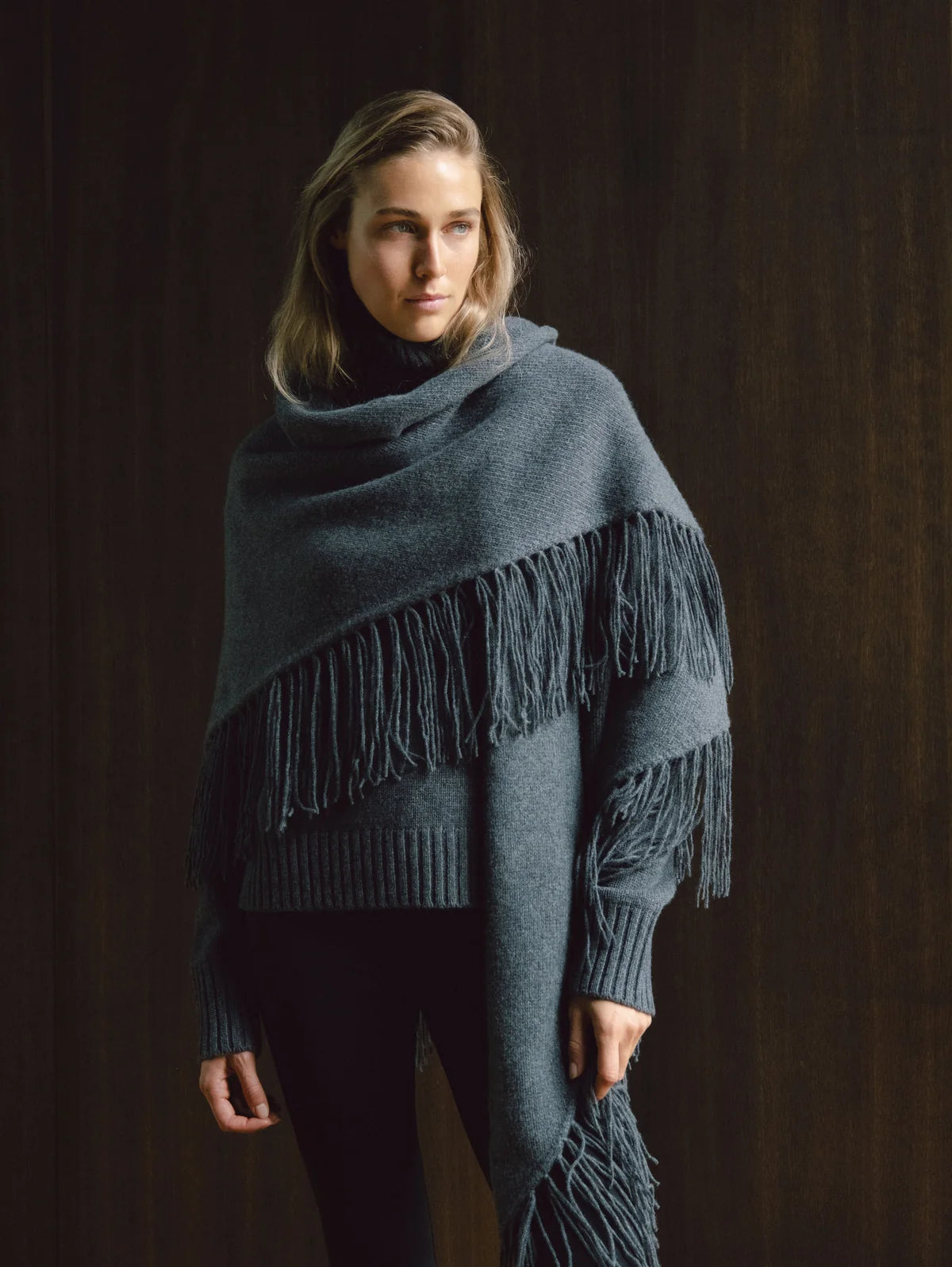 Anna v Berg Laura Poncho in Midnight Stone