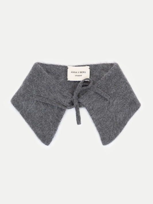 Anna v. Berg Cora Collar in Midnight Stone