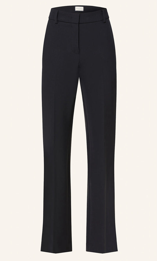 Seductive Rosie in Black