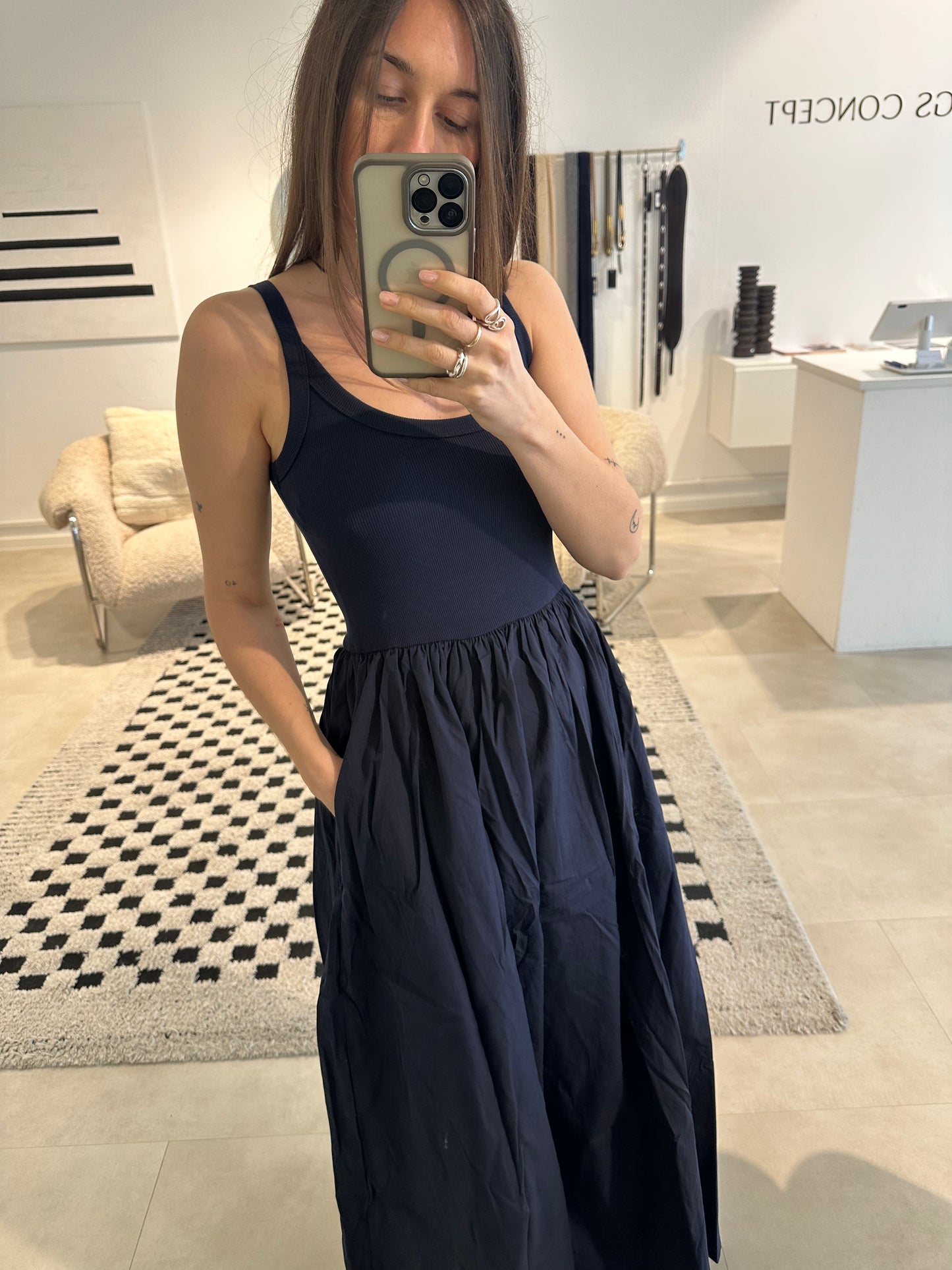 Samira Kleid Navy