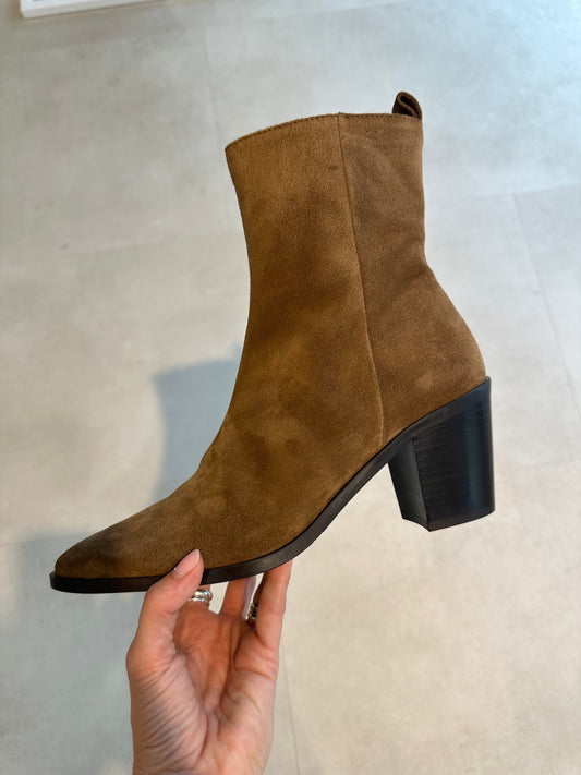Billibi Bootie in Camel
