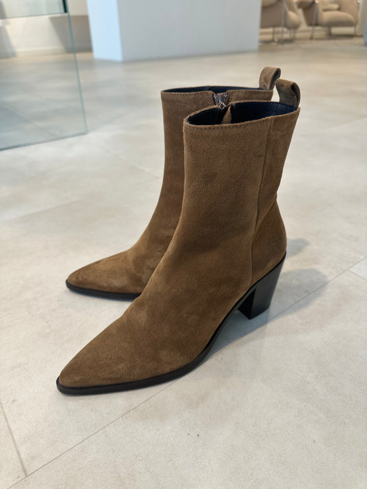 Billibi Bootie in Camel