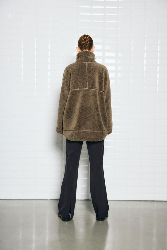 With Black Pernille Jacke in Sage