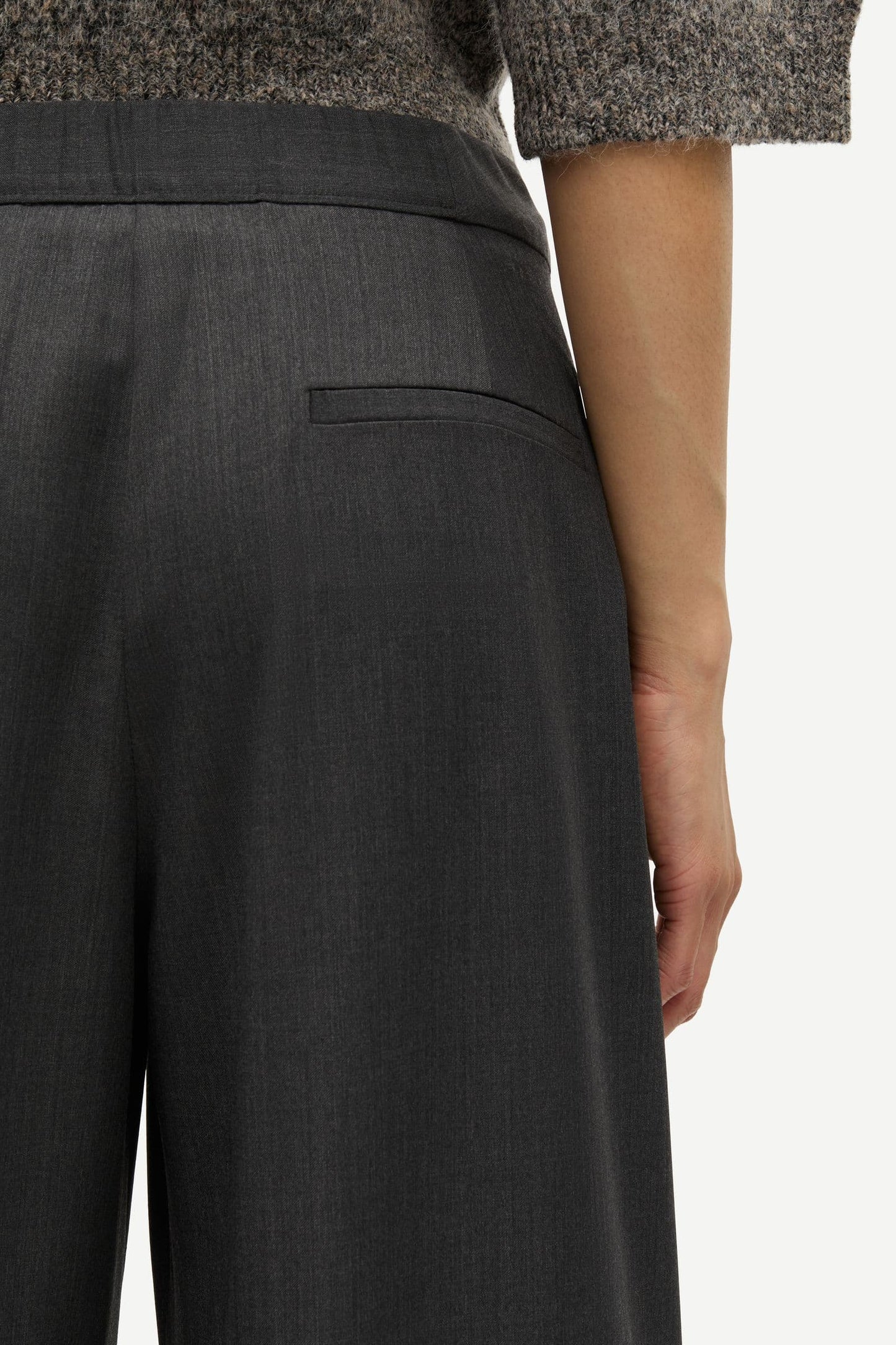 Samsoe Samsoe Saroko Hose in Anthrazit