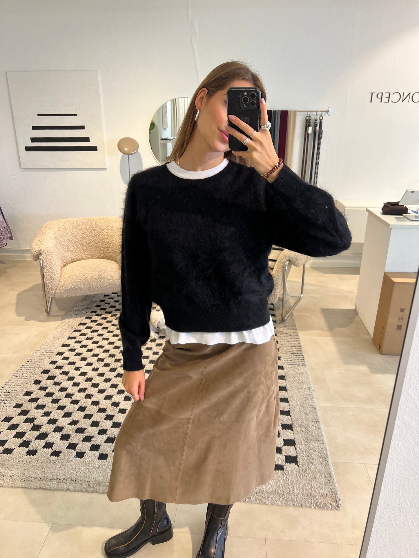 Susanne Bommer Brushed Cashmere Pullover in Black