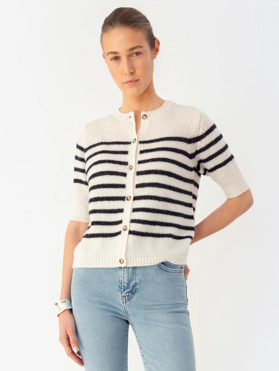 Anna v. Berg Louise Cardigan in Creamcheese/Deep Blue