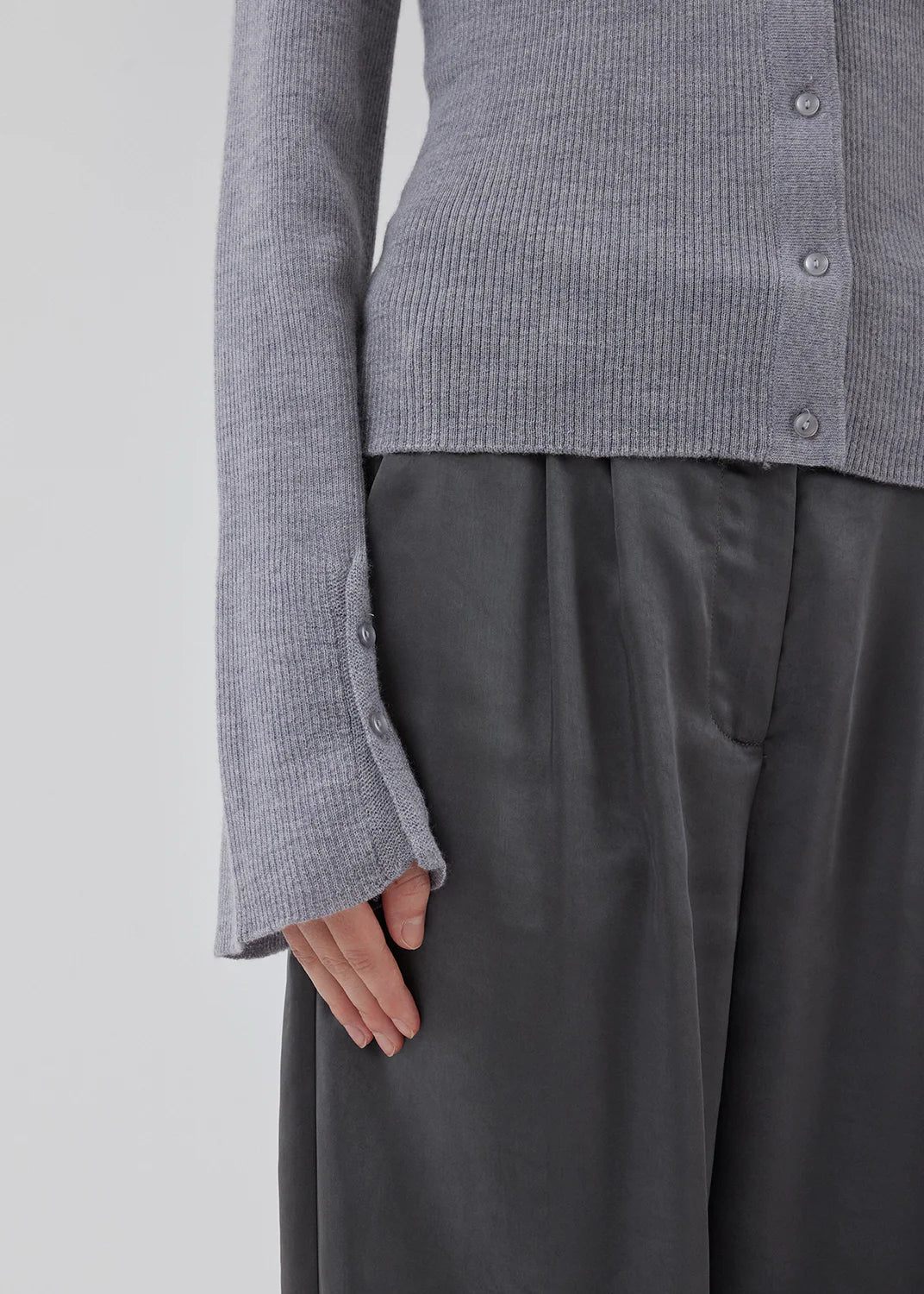 Modström Hiroki Cardigan In Grau