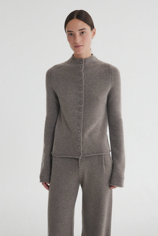 Prinz Berlin Chunky Cardigan In Taupe