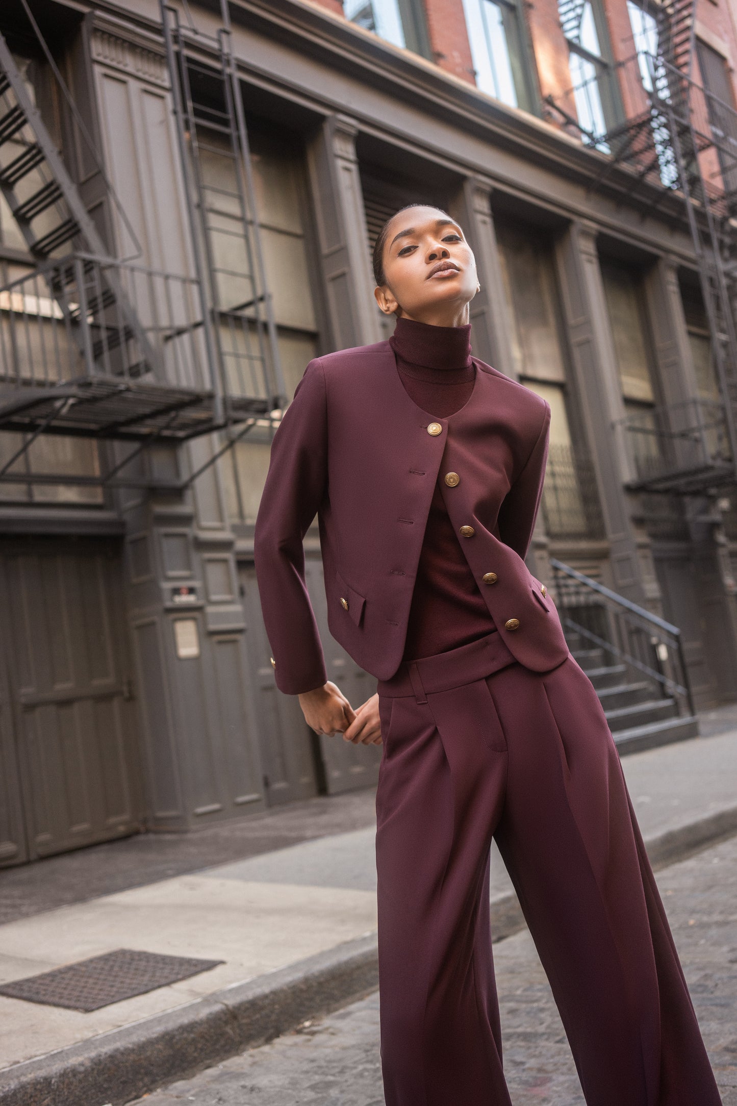 Chrissy Hose mit Kellerfalte in Barolo