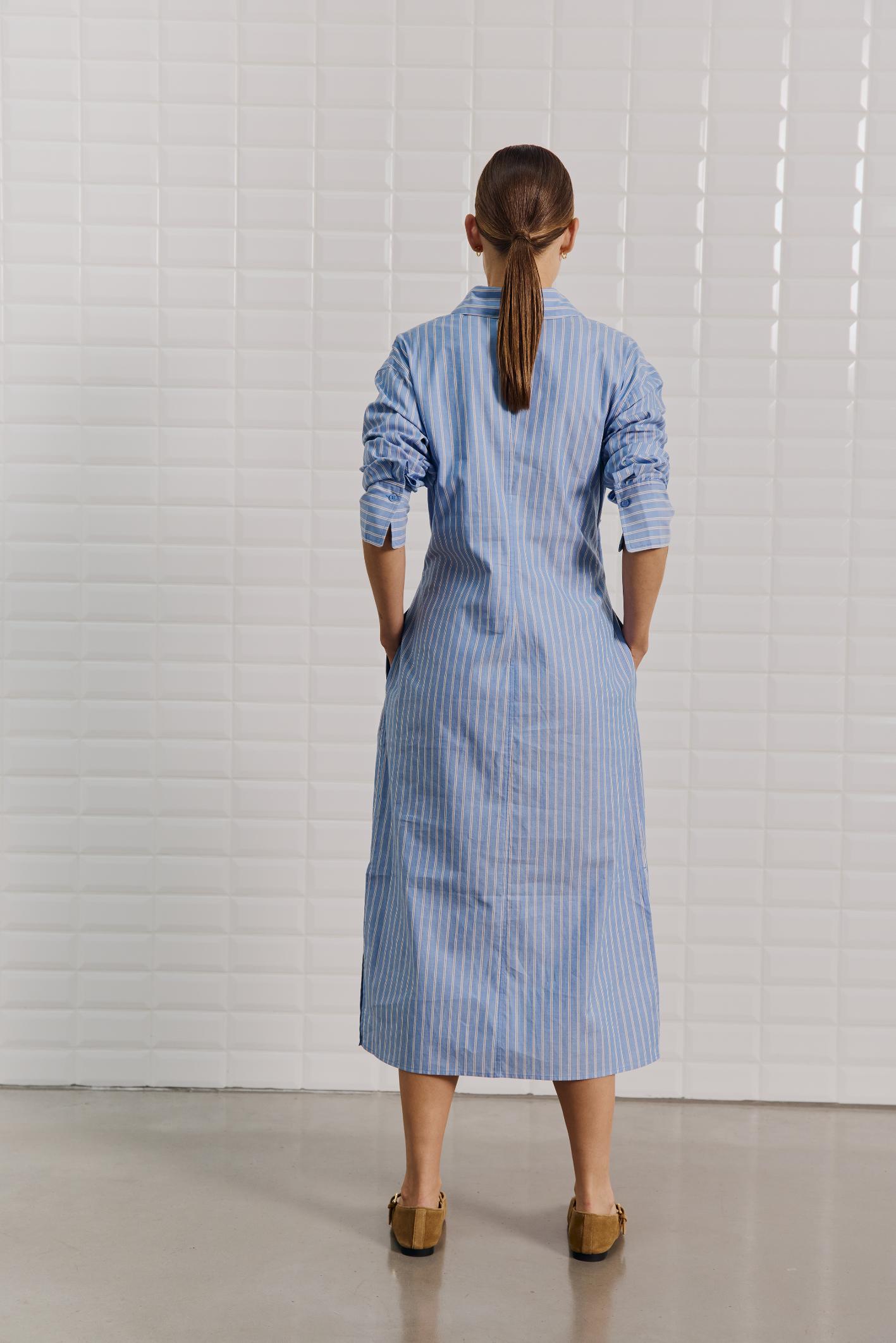With Black Mesa Kleid Gestreift