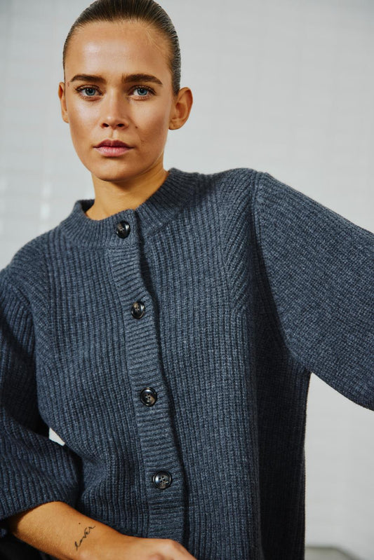 With Black Vivianna Strickjacke in Dark Grey