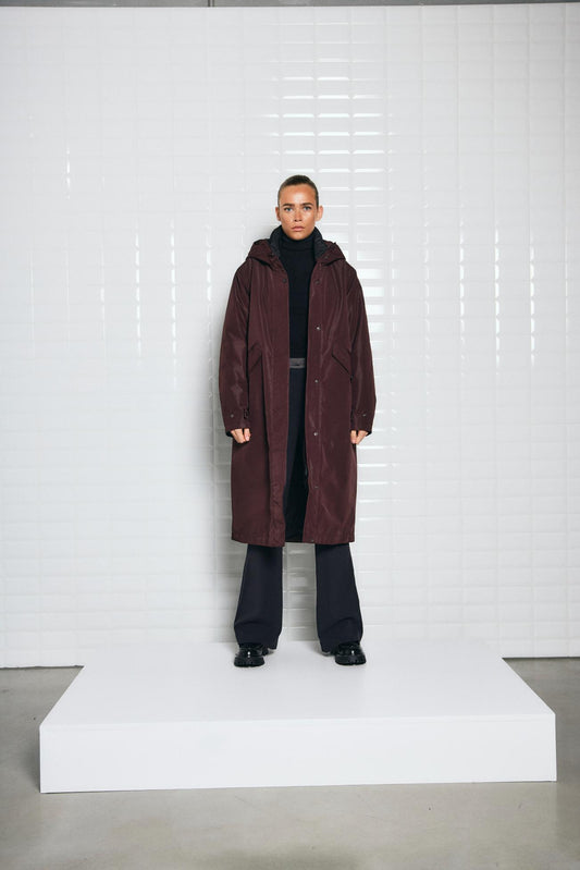 With Black Brooklyn Parka in Burgund