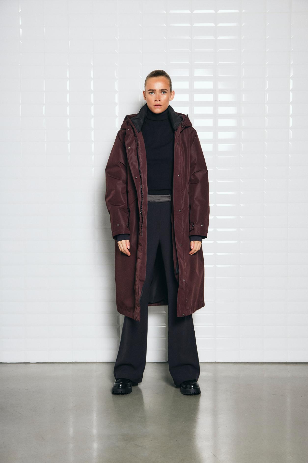 With Black Brooklyn Parka in Burgund