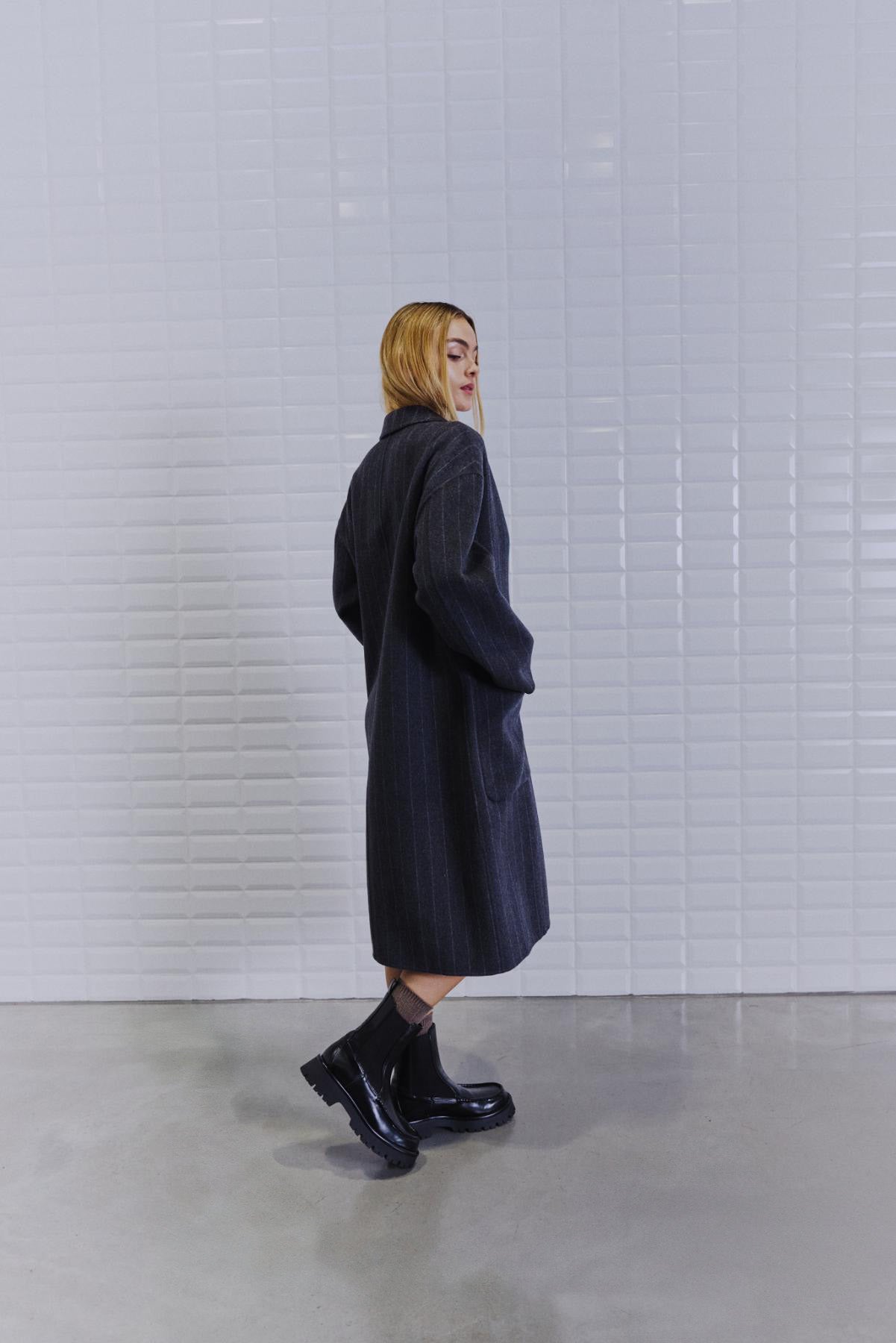 With Black Selina Wollmantel in Anthrazit Stripe