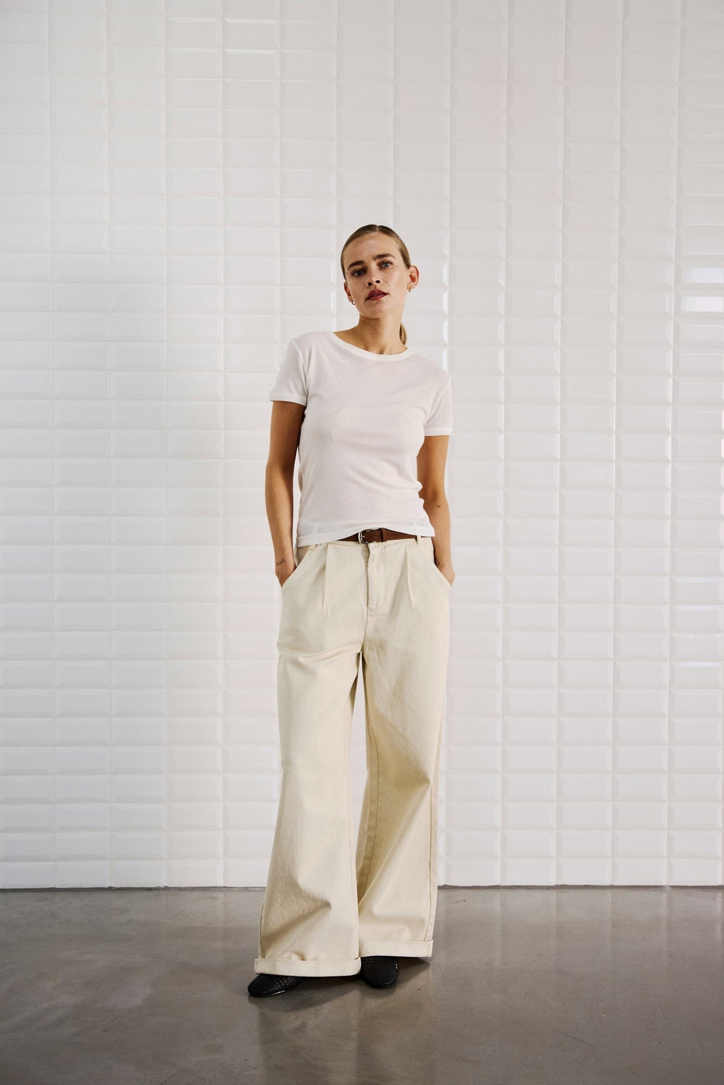 With Black Heather T-Shirt Cream White
