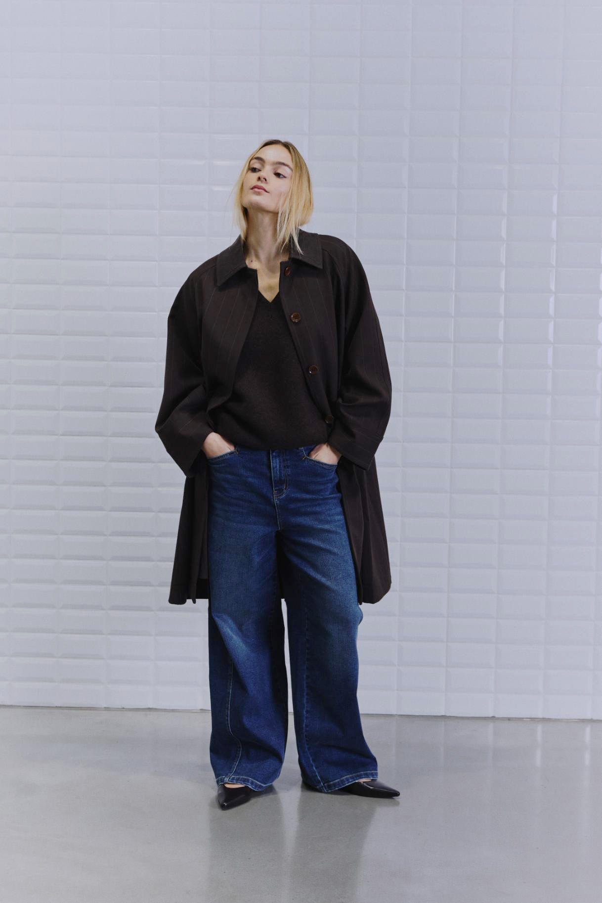 With Black Jaila in Braun Stripe