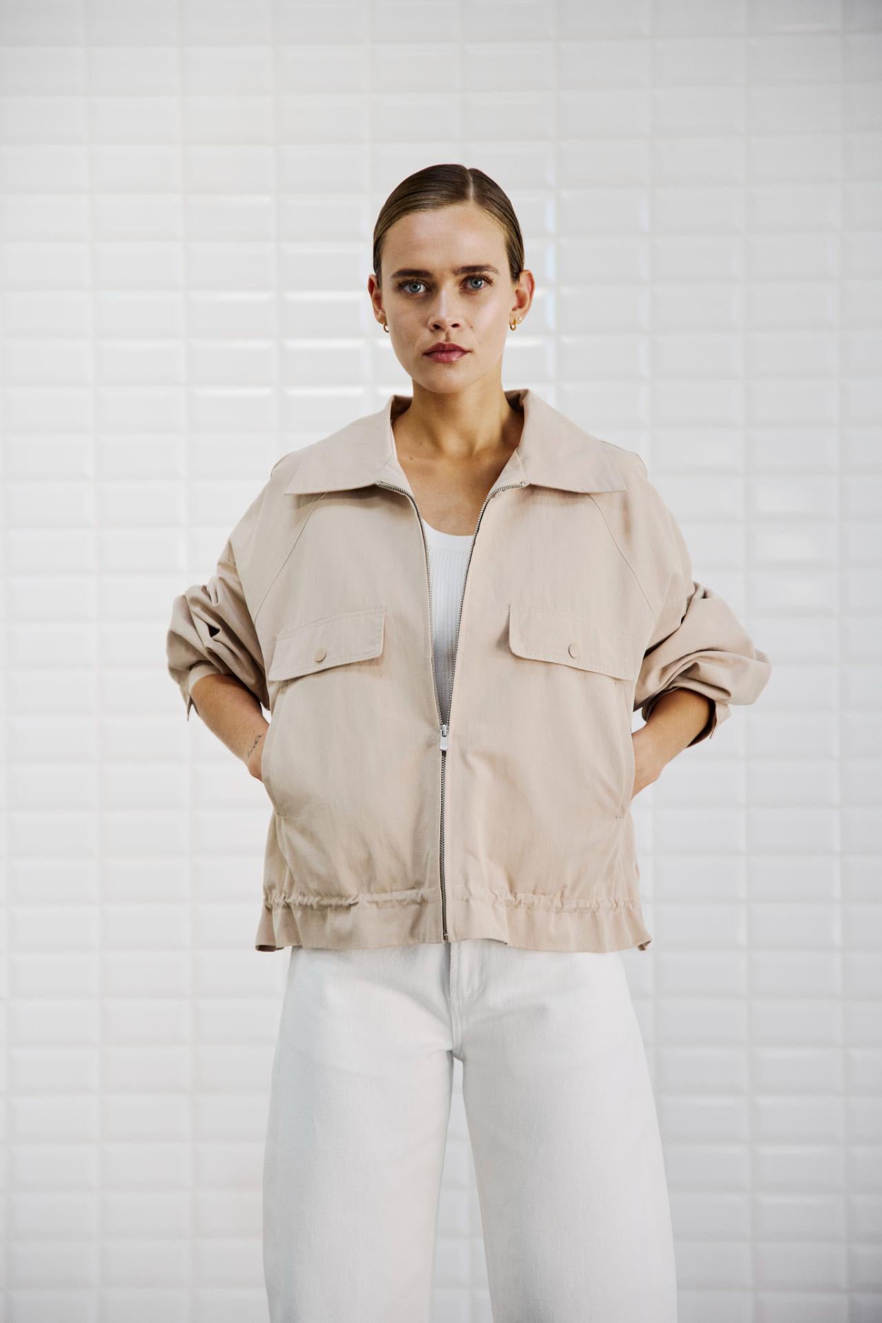 With Black Lydia Spring Jacket Sand