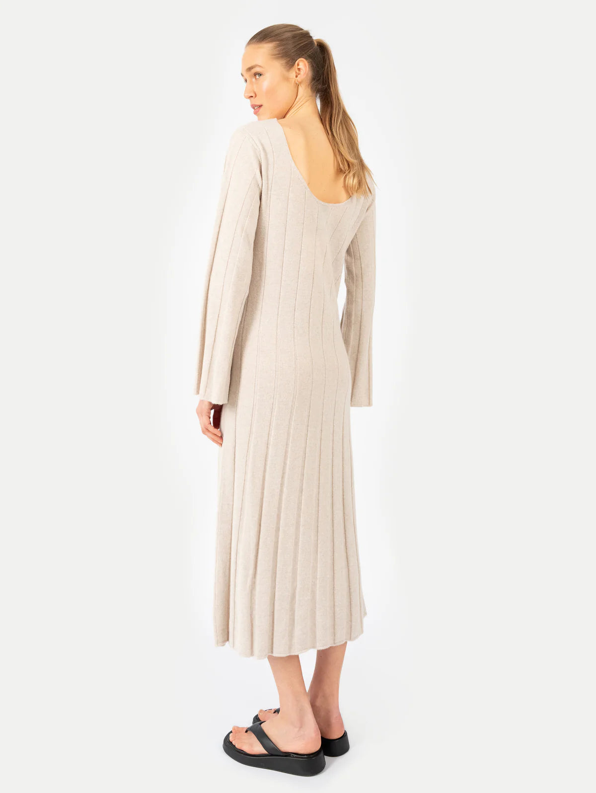 Anna v Berg Ruby Kleid Sand