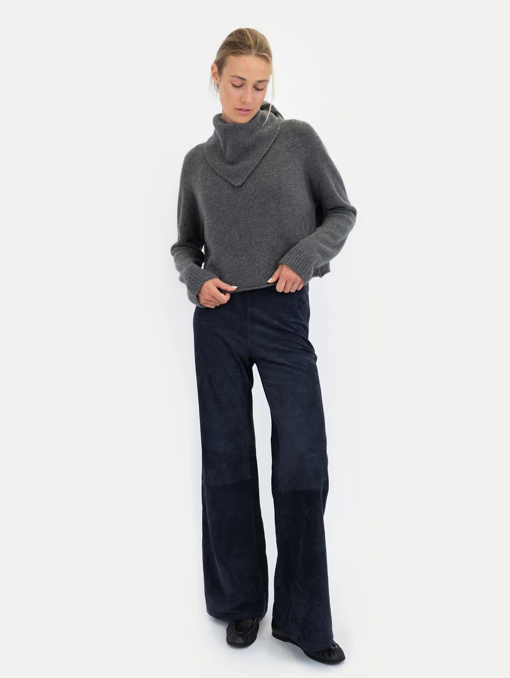 Anna v Berg Cara Scarf in Midnight Stone