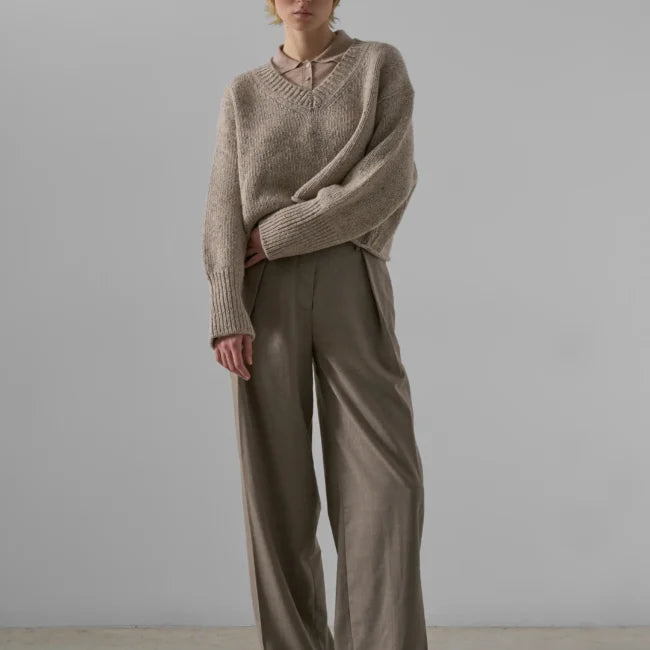 Leap Concept Isabella V Neck Pullover in sand